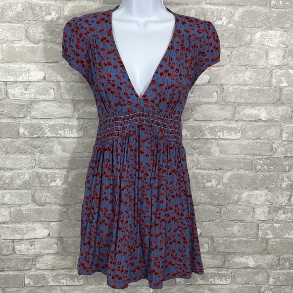 Free People Dresses & Skirts - Free People Floral Deep V Dress